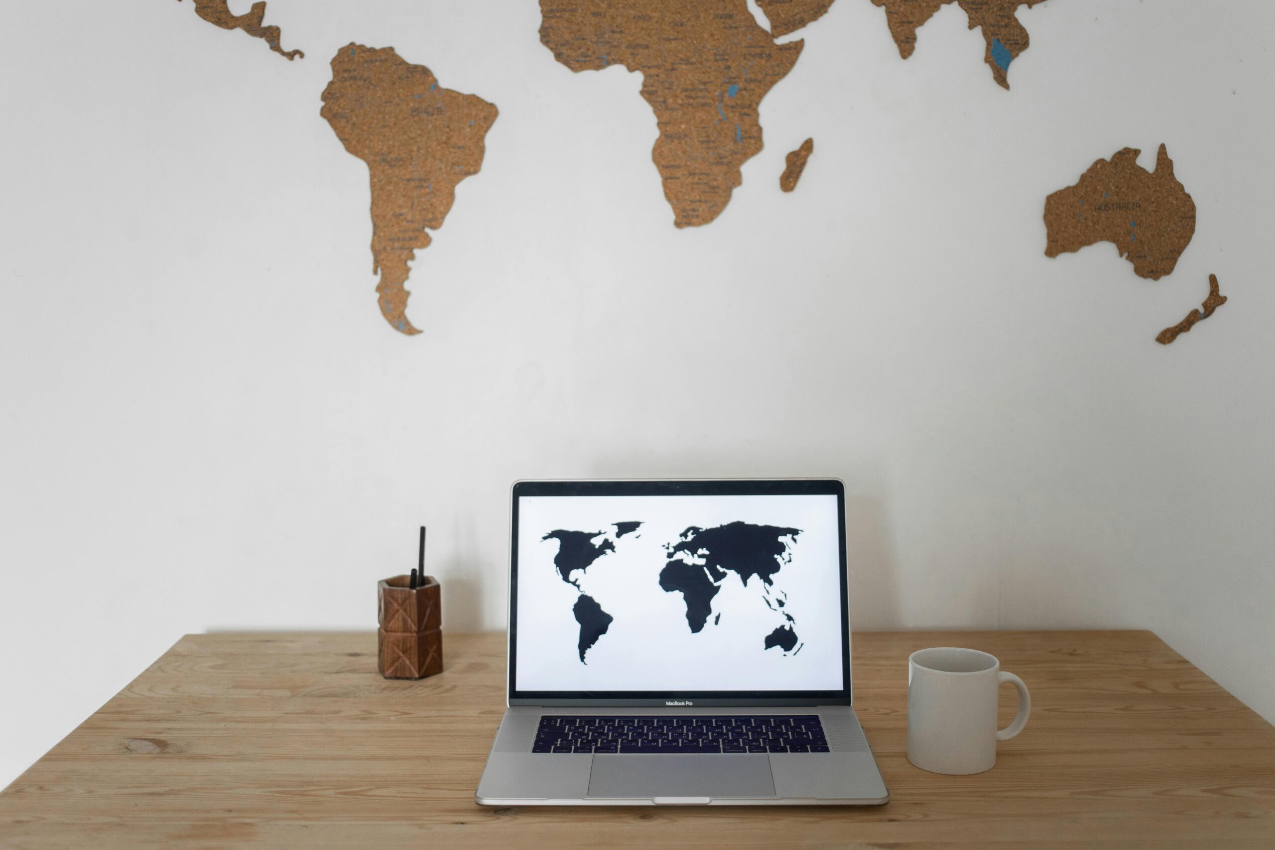 Searching for online acting classes and local acting classes near me in Georgia on a computer.